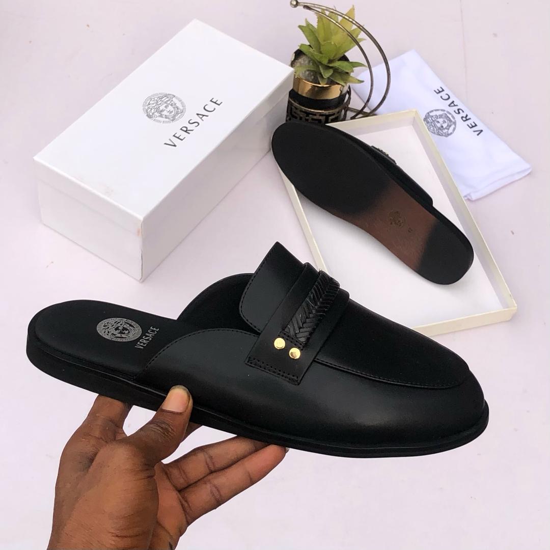 VERSACE